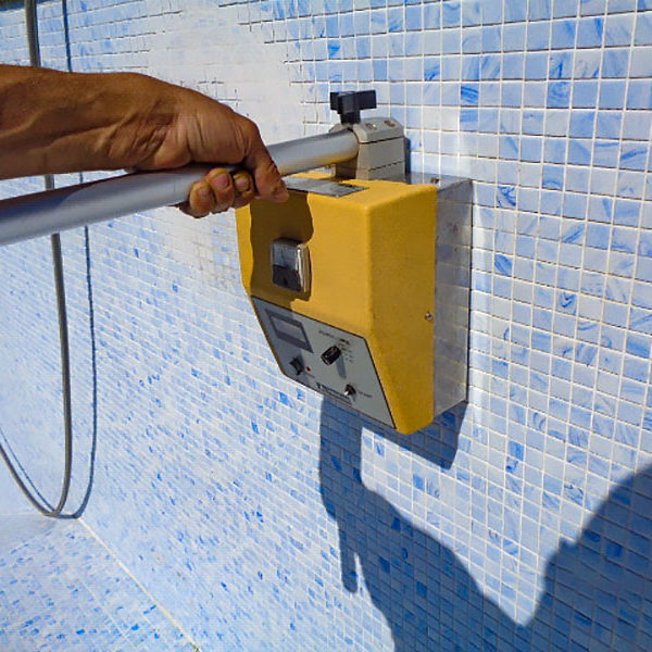 Recherche de fuite en piscine carrelée