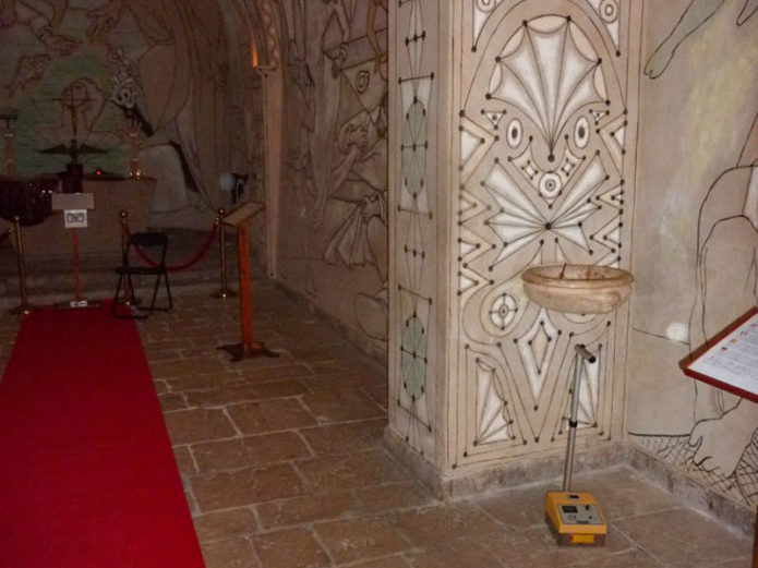 Mesure d’humidité dans un monument historique - Chapelle Jean Cocteau / Villefranche sur mer (06)