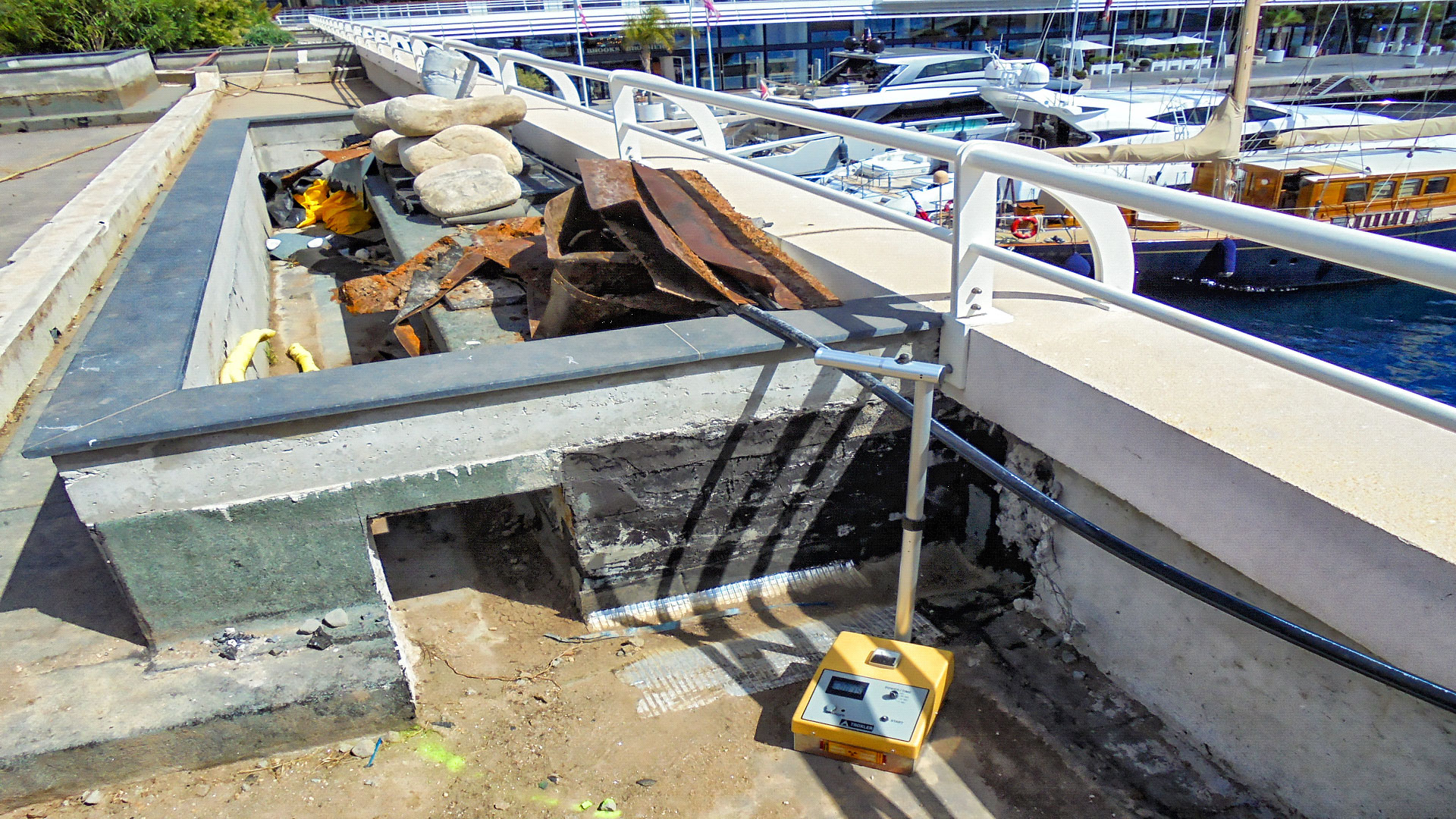 étanchéité Toiture-terrasse végétalisée avec isolant polyurethane - PORT HERCULE - MONACO